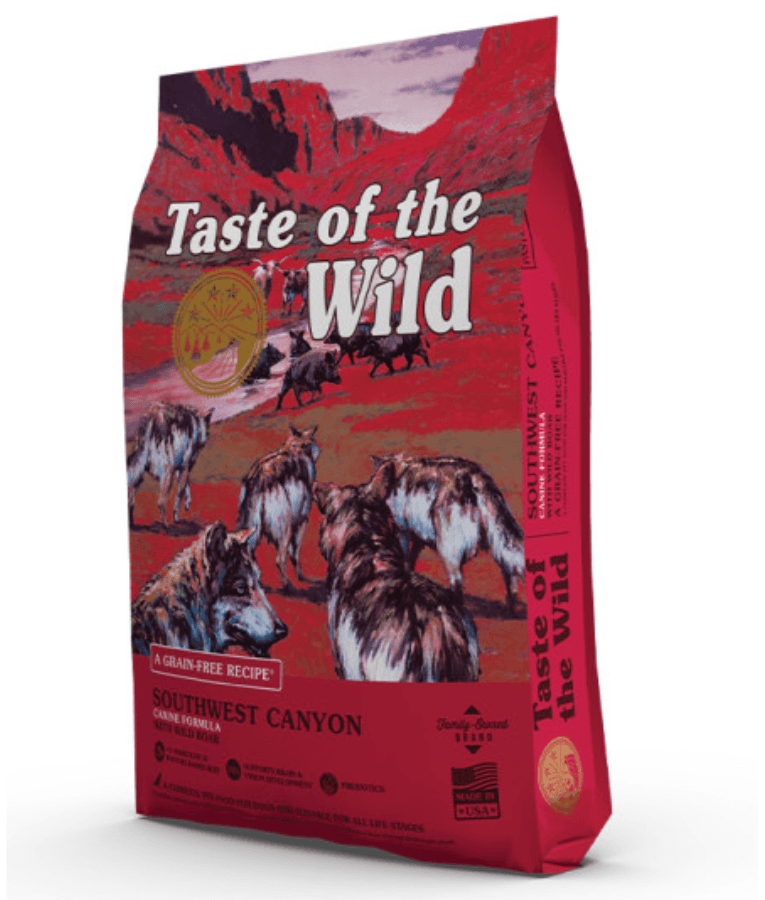 Taste of the Wild - Southwest Canyon - Wild Boar, Beef & Lamb - Grain Free Dry Dog Food - 12.2kg package with dogs.