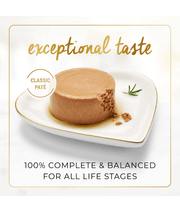 Purina Fancy Feast - Classic Paté Gravy Lovers Gourmet Cat Food – Savoury Salmon, All Life Stages – 4x85g on a plate.