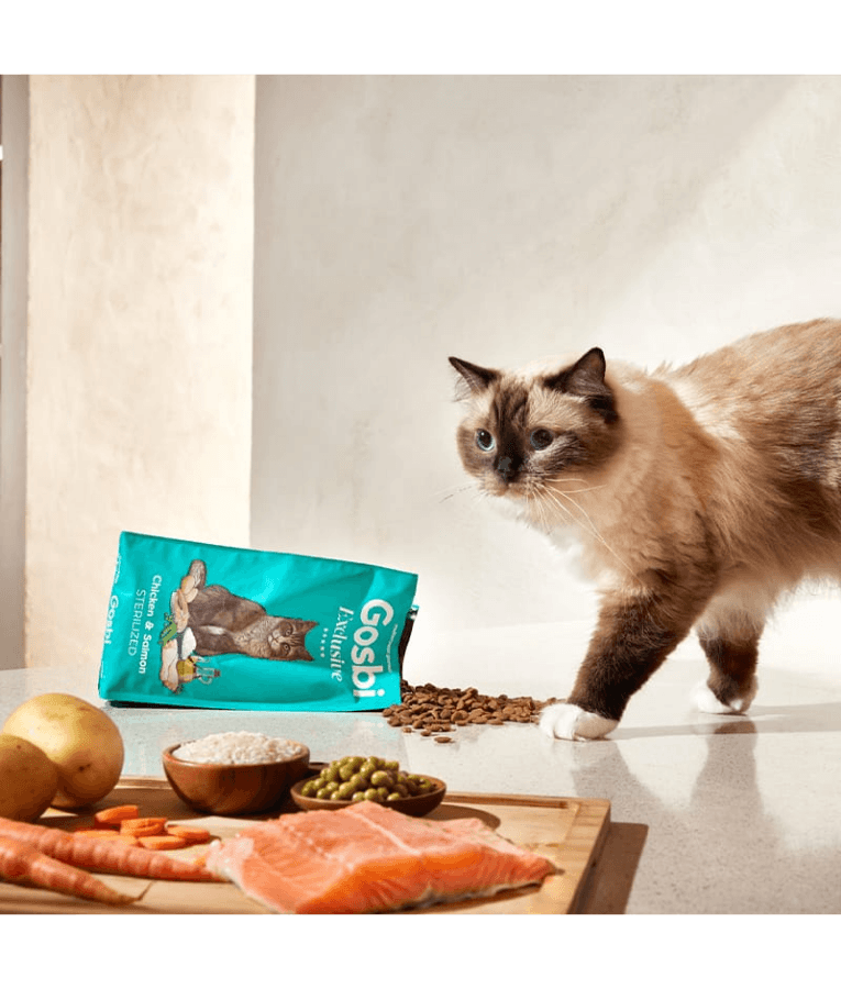 Gosbi - Exclusive, Chicken and Salmon Adult Dry Cat Food – Sterilized, Hair and Skin Support 1.5kg-6kg
