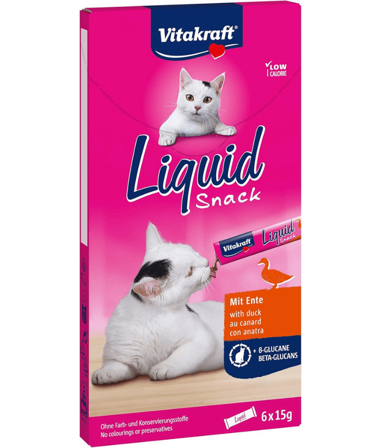 Vitakraft liquid snack packaging featuring creamy duck treat for cats, immune support, low calorie, 90 g.