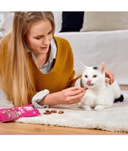 Vitakraft - Cat Yums, Soft Bites With Liverwurst (Liver Sausage) - 40g