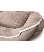King Queen - Plush Orthopedic Rectangular Dog & Cat Bed – Washable, Soft Cushion – 85x70x20 cm close-up view showing soft textures.