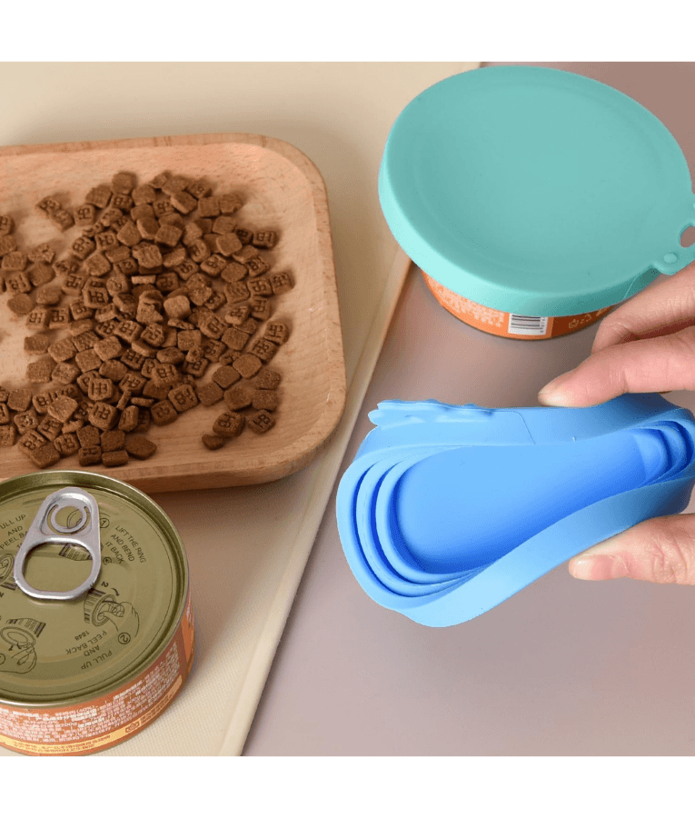 Nobby - Silicone Can Lids, Durable Silicone, Dishwasher Safe, Universal Pet Food Can Covers - 9cm